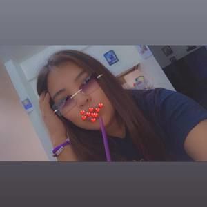 Meet your Posher, Danielle